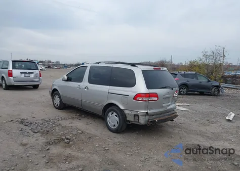 2002 Toyota Sienna Le/Xle z USA, uszkodzony, nr VIN 4T3ZF13C02U436315